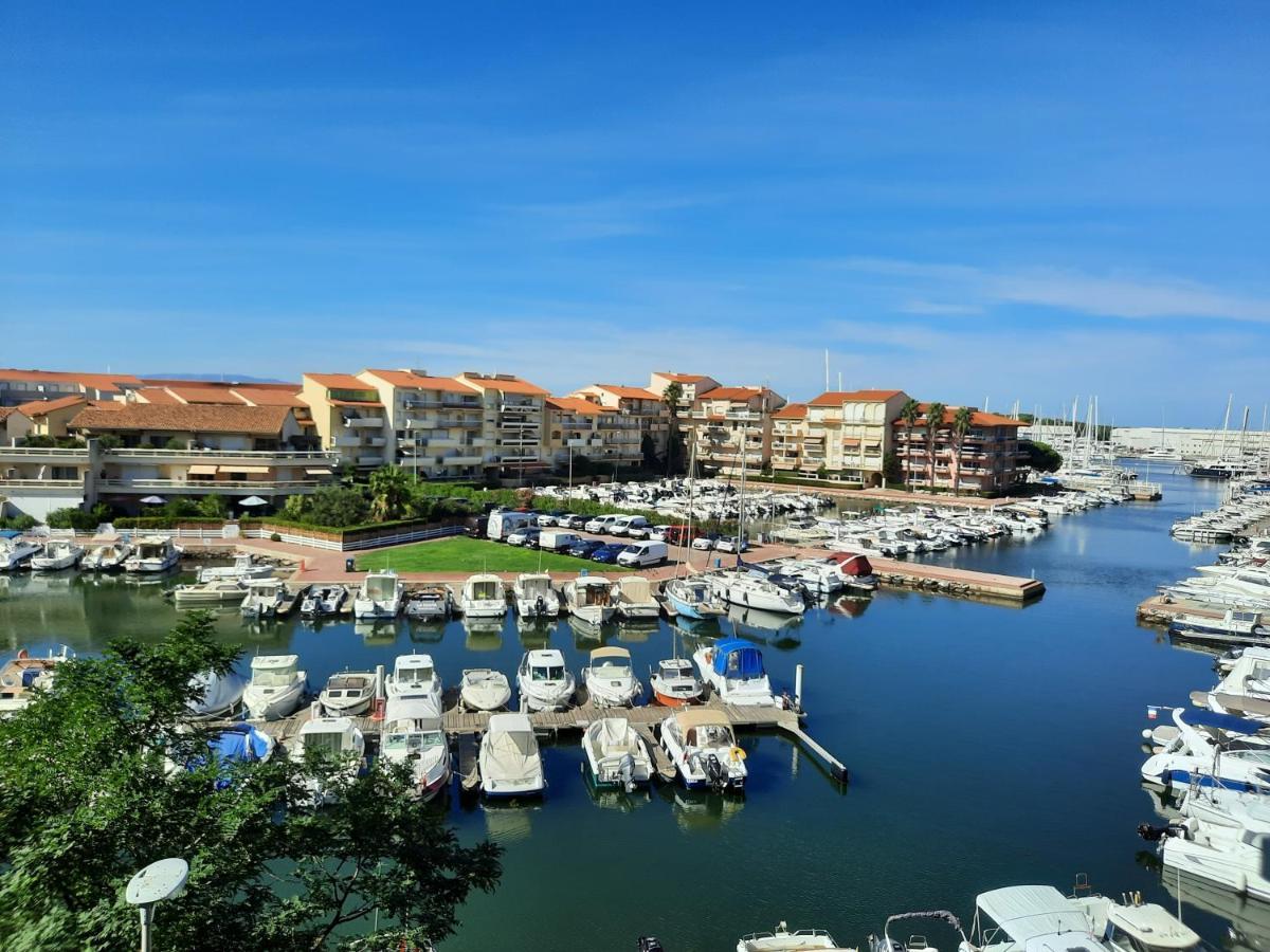 Appartement T2 Vue Mer Et Port,2 Balcons, Parking Prive Canet-en-Roussillon Luaran gambar
