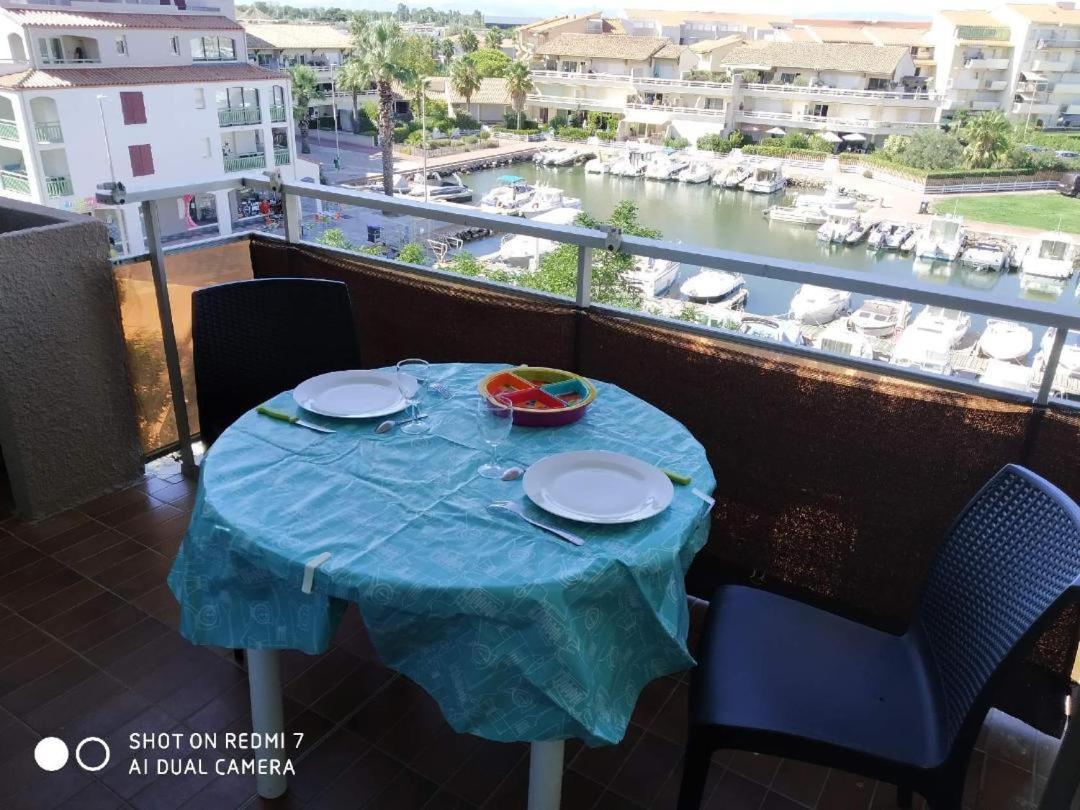 Appartement T2 Vue Mer Et Port,2 Balcons, Parking Prive Canet-en-Roussillon Luaran gambar