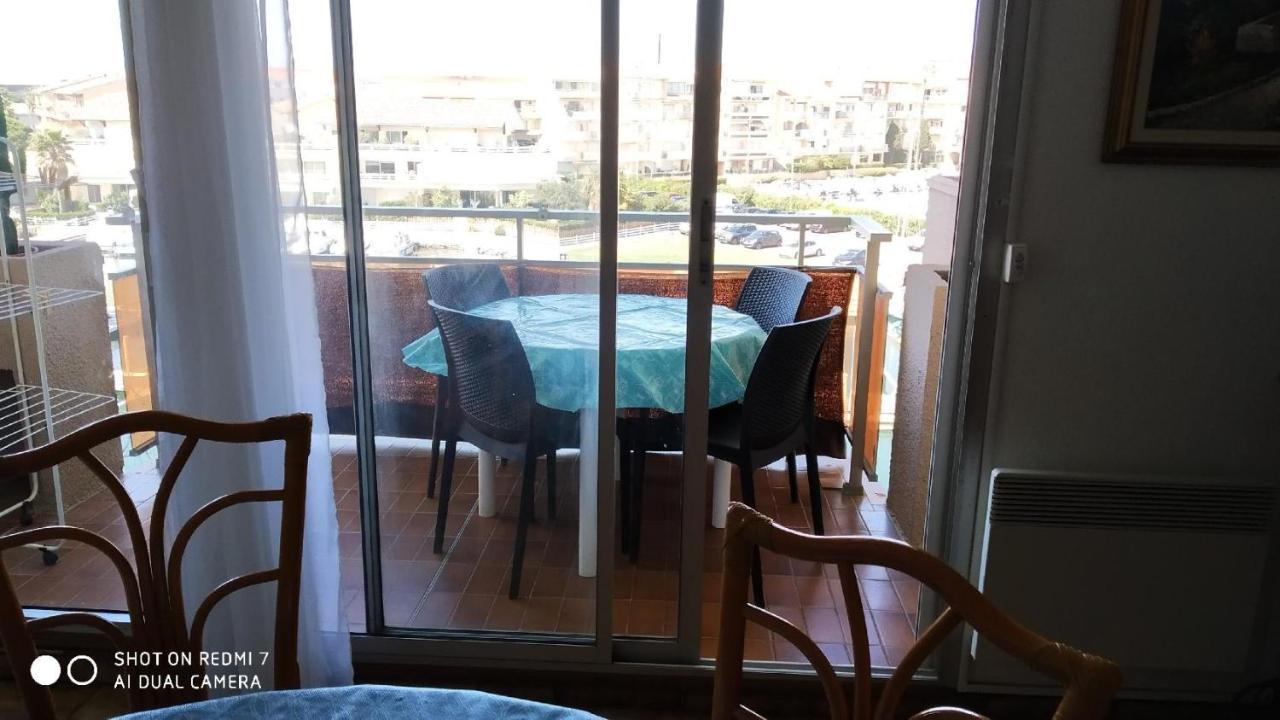 Appartement T2 Vue Mer Et Port,2 Balcons, Parking Prive Canet-en-Roussillon Luaran gambar